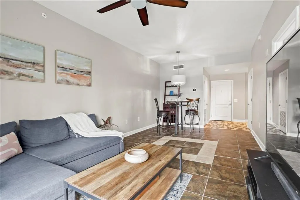 195 14th Street Ne Unit 604, Atlanta, Georgia 30309, 1 Bedroom Bedrooms, ,1 BathroomBathrooms,Residential,For Sale,195 14th Street Ne Unit 604,7666169