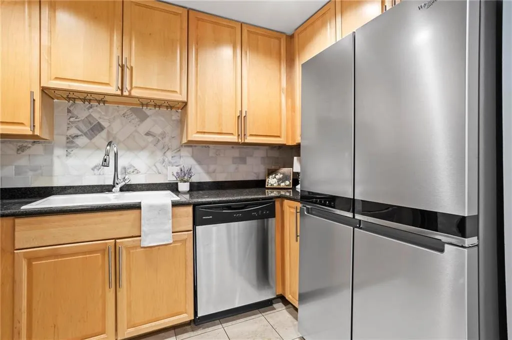 195 14th Street Ne Unit 604, Atlanta, Georgia 30309, 1 Bedroom Bedrooms, ,1 BathroomBathrooms,Residential,For Sale,195 14th Street Ne Unit 604,7666169