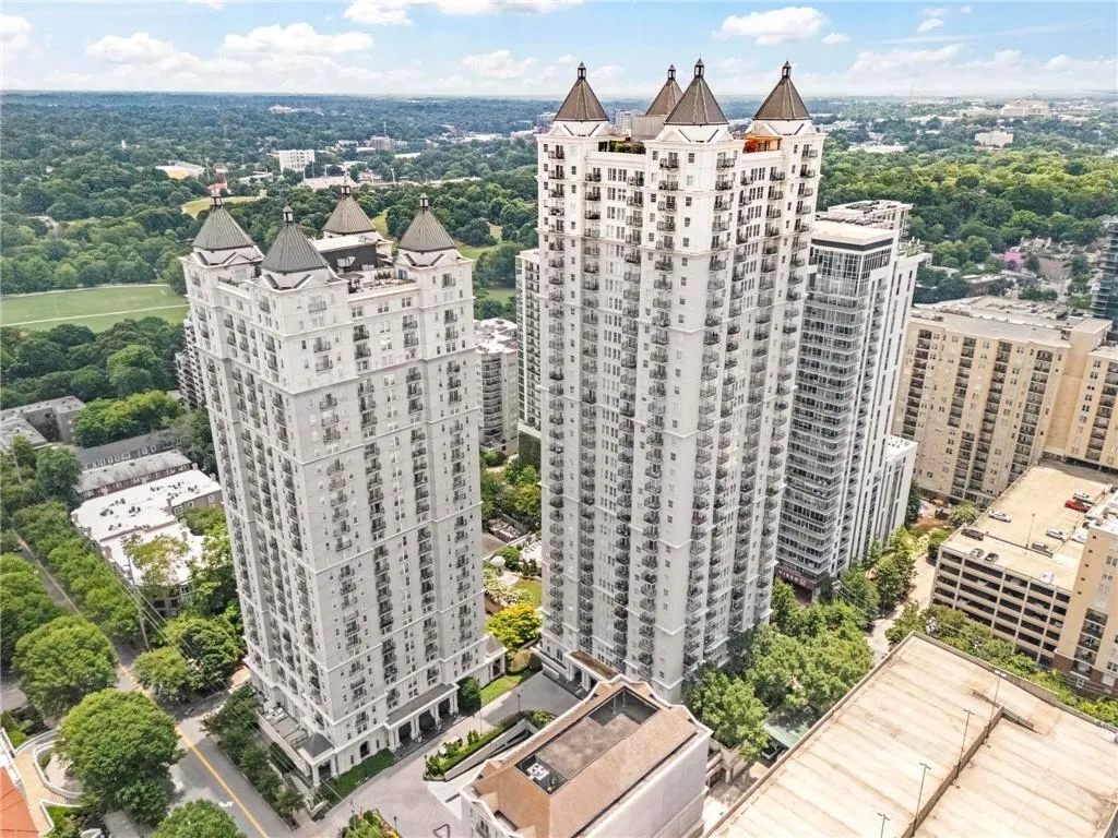 195 14th Street Ne Unit 604, Atlanta, Georgia 30309, 1 Bedroom Bedrooms, ,1 BathroomBathrooms,Residential,For Sale,195 14th Street Ne Unit 604,7666169