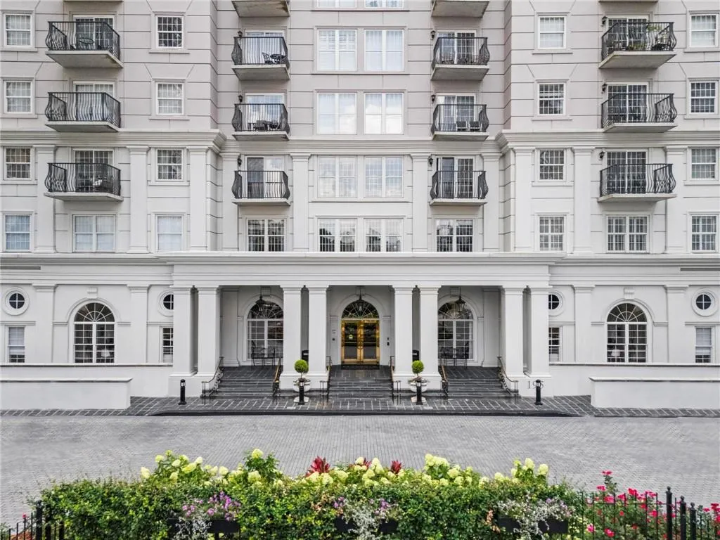 195 14th Street Ne Unit 604, Atlanta, Georgia 30309, 1 Bedroom Bedrooms, ,1 BathroomBathrooms,Residential,For Sale,195 14th Street Ne Unit 604,7666169