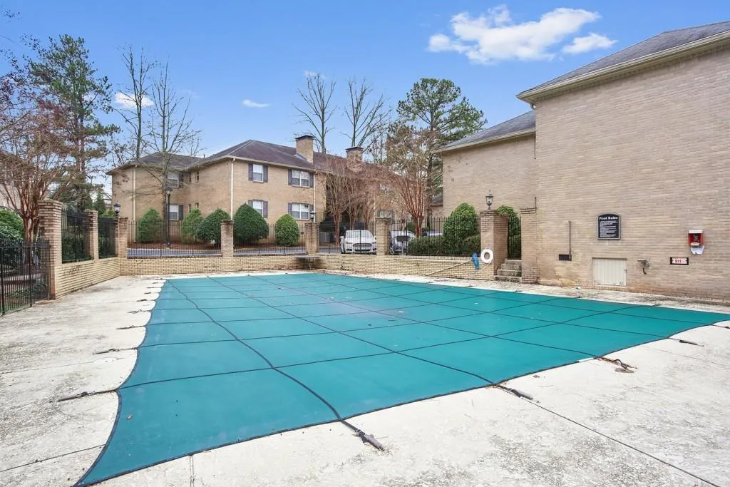 750 Dalrymple Road Ne Unit C1, Atlanta, Georgia 30328, 3 Bedrooms Bedrooms, ,2 BathroomsBathrooms,Residential,Sold,750 Dalrymple Road Ne Unit C1,5944690