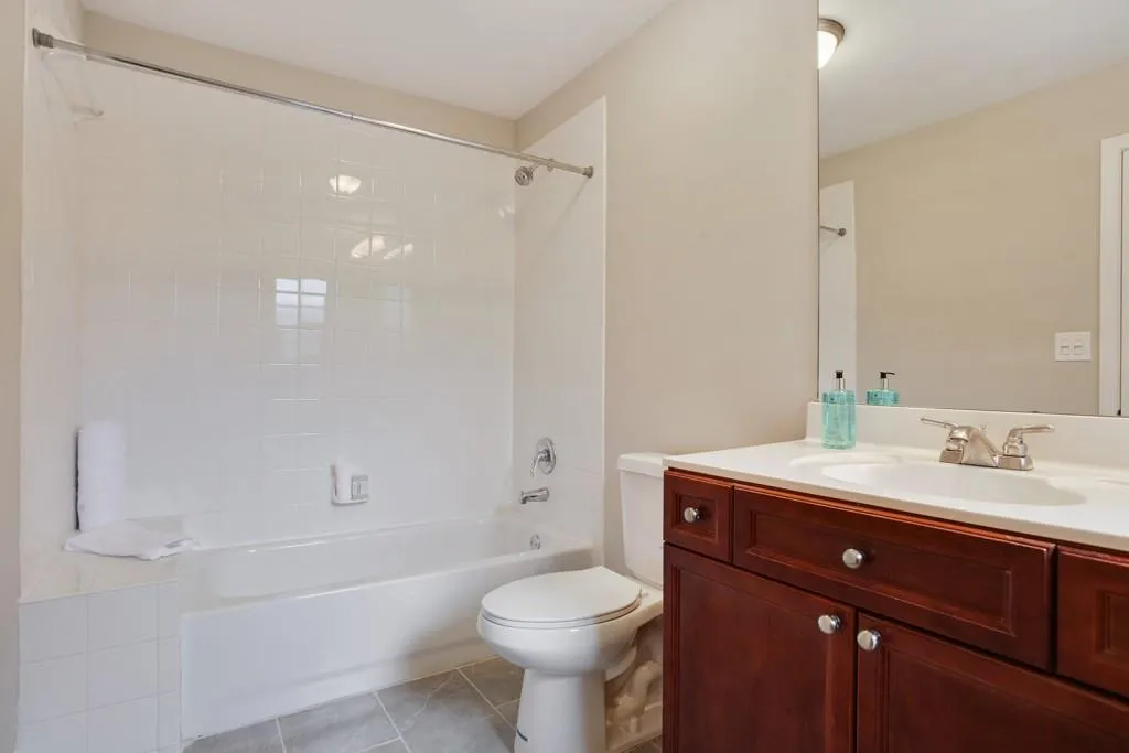 750 Dalrymple Road Ne Unit C1, Atlanta, Georgia 30328, 3 Bedrooms Bedrooms, ,2 BathroomsBathrooms,Residential,Sold,750 Dalrymple Road Ne Unit C1,5944690