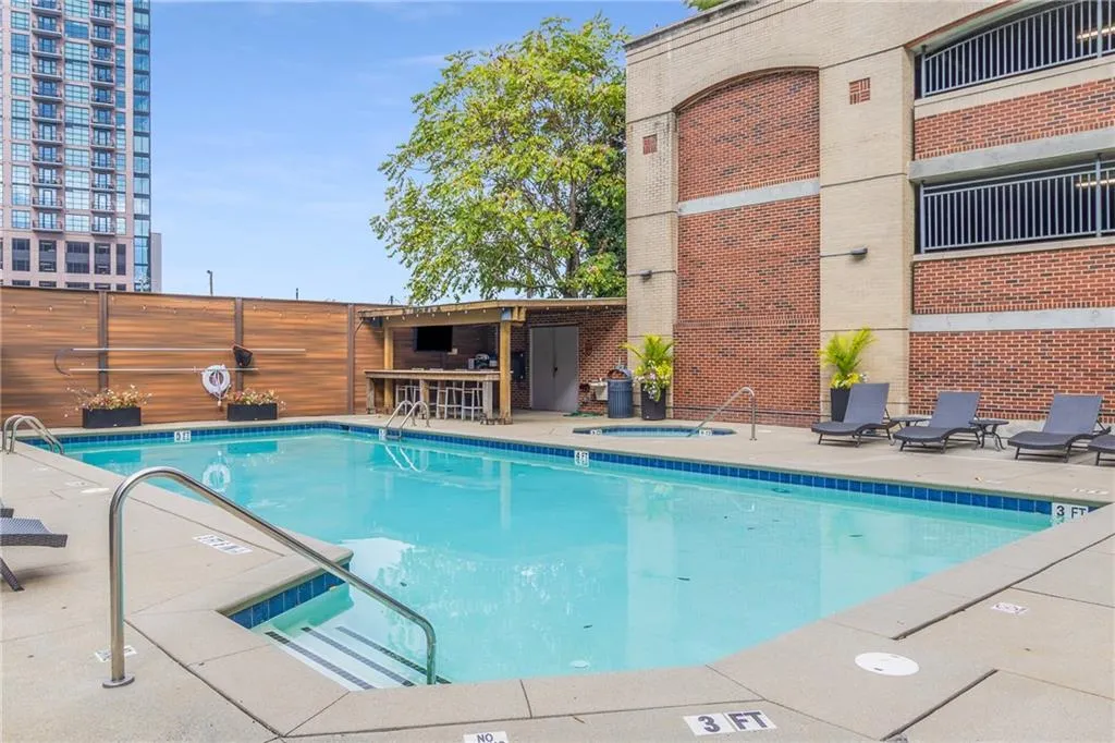 3180 Mathieson Drive Ne Unit 1010, Atlanta, Georgia 30305, 1 Bedroom Bedrooms, ,2 BathroomsBathrooms,Residential,For Sale,3180 Mathieson Drive Ne Unit 1010,7657727