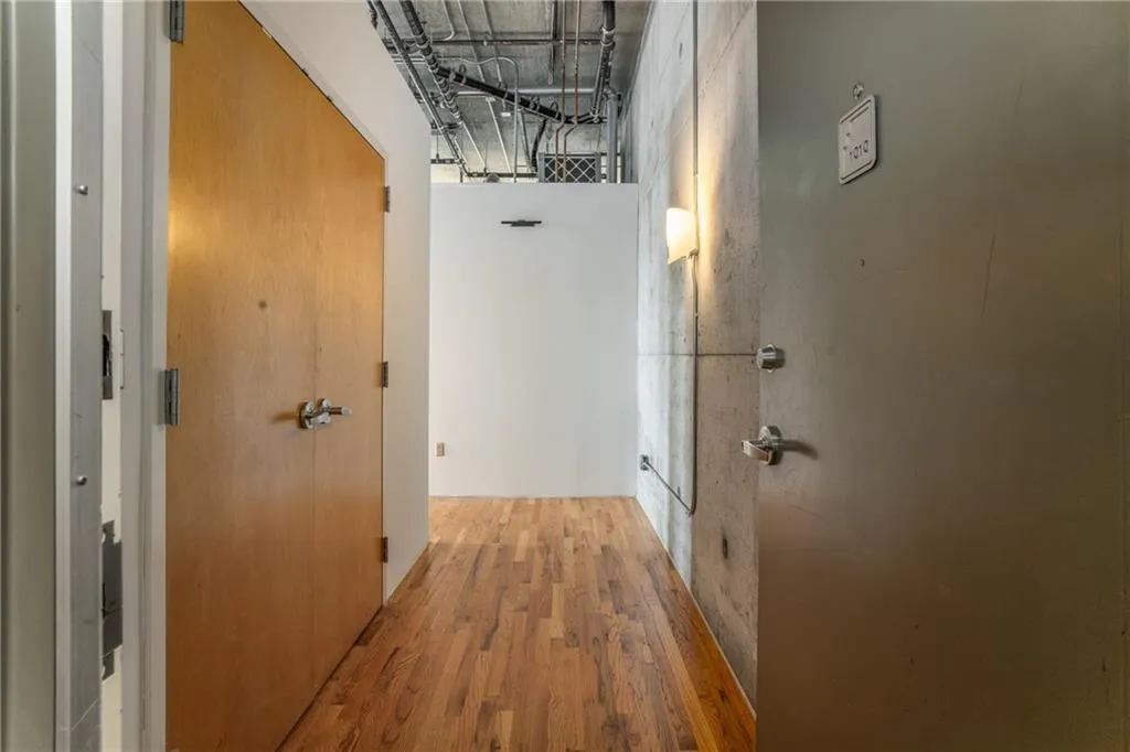3180 Mathieson Drive Ne Unit 1010, Atlanta, Georgia 30305, 1 Bedroom Bedrooms, ,2 BathroomsBathrooms,Residential,For Sale,3180 Mathieson Drive Ne Unit 1010,7657727