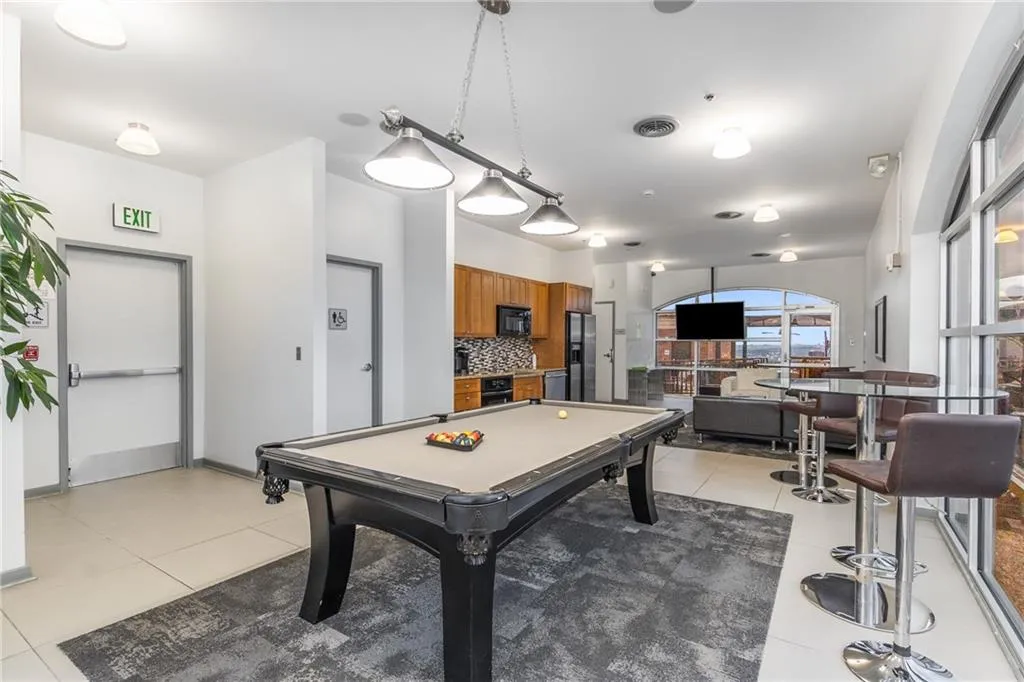 3180 Mathieson Drive Ne Unit 1010, Atlanta, Georgia 30305, 1 Bedroom Bedrooms, ,2 BathroomsBathrooms,Residential,For Sale,3180 Mathieson Drive Ne Unit 1010,7657727