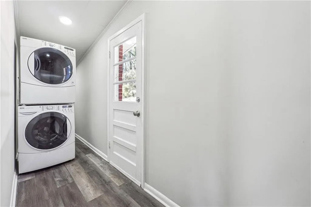 3035 Mclendon Circle Nw, Atlanta, Georgia 30318, 5 Bedrooms Bedrooms, ,2 BathroomsBathrooms,Residential,For Sale,3035 Mclendon Circle Nw,7528824