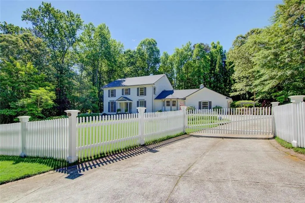 White picket fence and curb appeal galore!