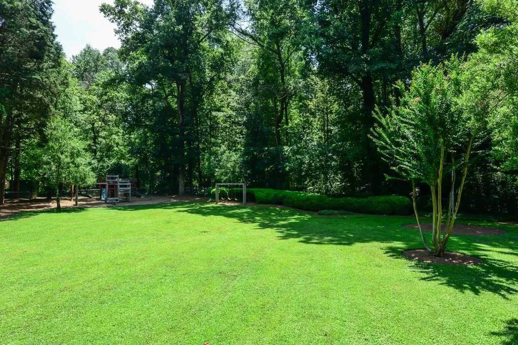 4900 Jett Road, Atlanta, Georgia 30327, 6 Bedrooms Bedrooms, ,7 BathroomsBathrooms,Residential,Sold,4900 Jett Road,6048701