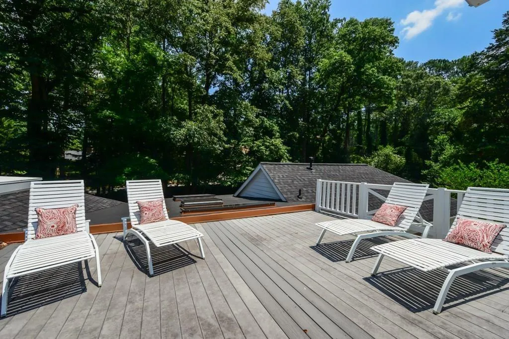 4900 Jett Road, Atlanta, Georgia 30327, 6 Bedrooms Bedrooms, ,7 BathroomsBathrooms,Residential,Sold,4900 Jett Road,6048701