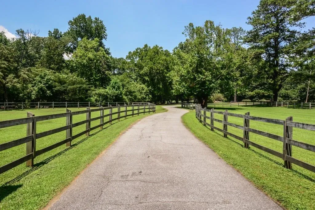 4900 Jett Road, Atlanta, Georgia 30327, 6 Bedrooms Bedrooms, ,7 BathroomsBathrooms,Residential,Sold,4900 Jett Road,6048701