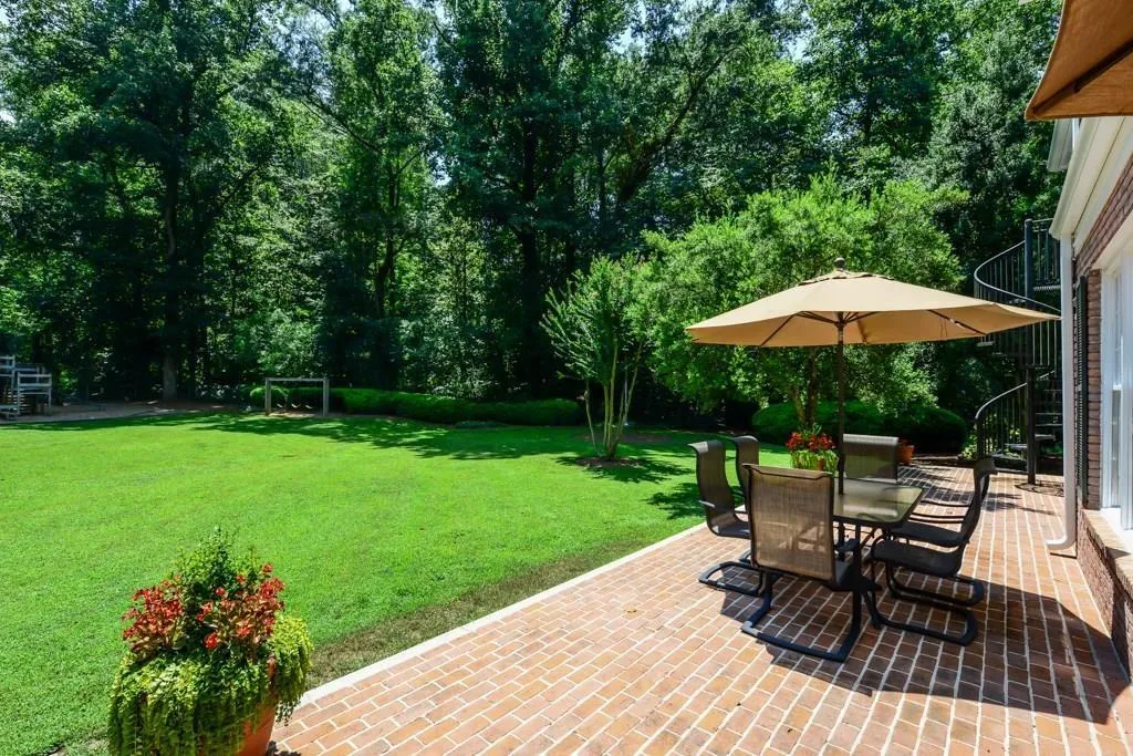 4900 Jett Road, Atlanta, Georgia 30327, 6 Bedrooms Bedrooms, ,7 BathroomsBathrooms,Residential,Sold,4900 Jett Road,6048701