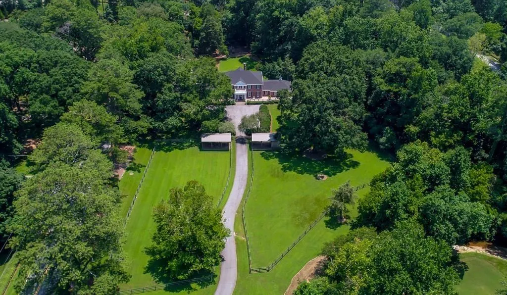 4900 Jett Road, Atlanta, Georgia 30327, 6 Bedrooms Bedrooms, ,7 BathroomsBathrooms,Residential,Sold,4900 Jett Road,6048701