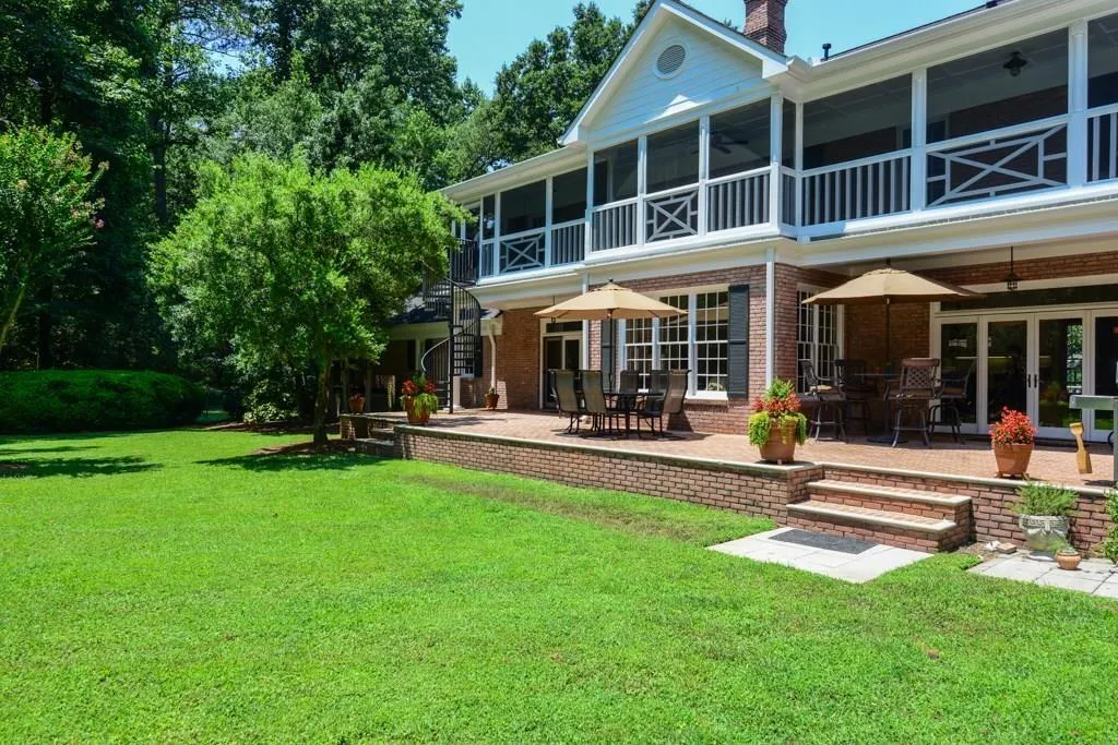4900 Jett Road, Atlanta, Georgia 30327, 6 Bedrooms Bedrooms, ,7 BathroomsBathrooms,Residential,Sold,4900 Jett Road,6048701