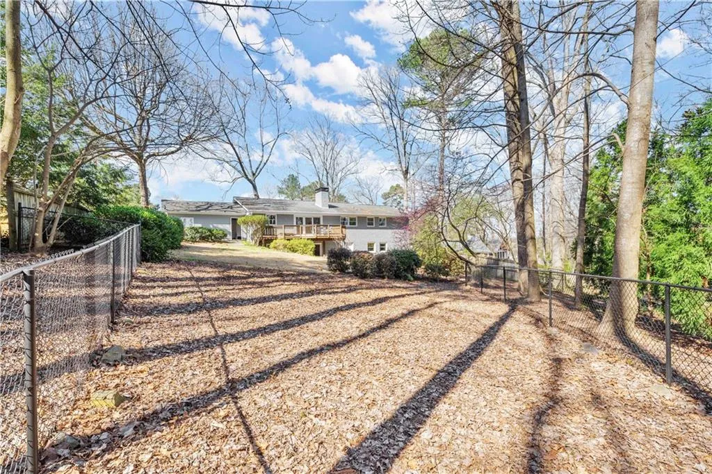 6625 Williamson Drive Ne, Atlanta, Georgia 30328, 4 Bedrooms Bedrooms, ,3 BathroomsBathrooms,Residential,Sold,6625 Williamson Drive Ne,7016822