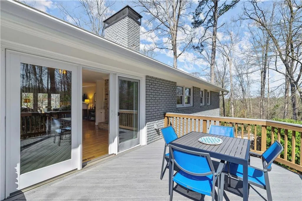 6625 Williamson Drive Ne, Atlanta, Georgia 30328, 4 Bedrooms Bedrooms, ,3 BathroomsBathrooms,Residential,Sold,6625 Williamson Drive Ne,7016822