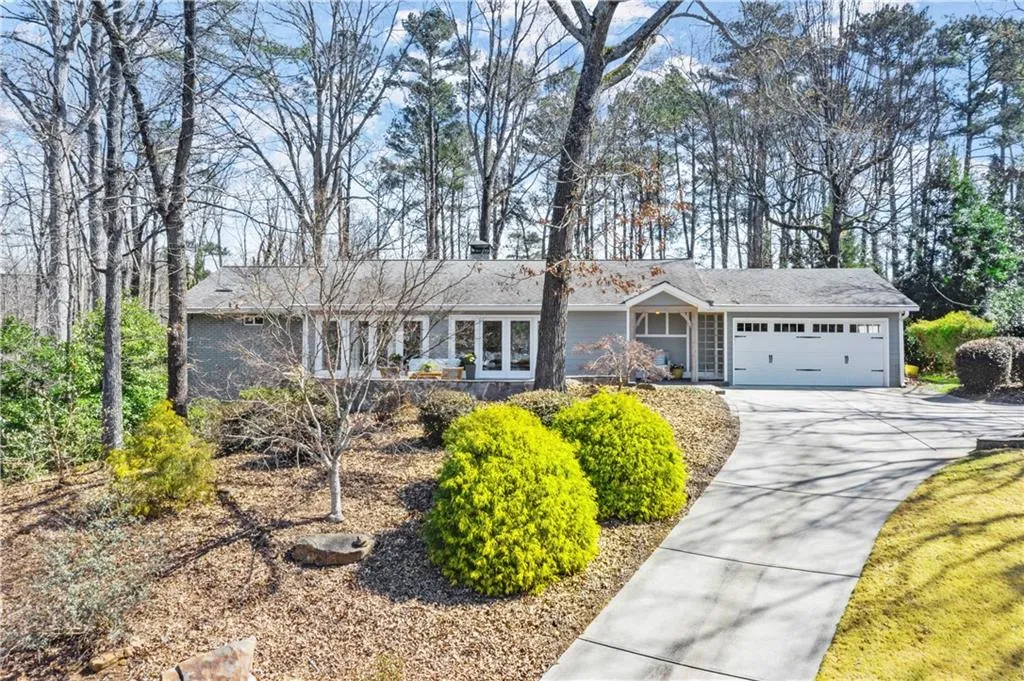 6625 Williamson Drive Ne, Atlanta, Georgia 30328, 4 Bedrooms Bedrooms, ,3 BathroomsBathrooms,Residential,Sold,6625 Williamson Drive Ne,7016822