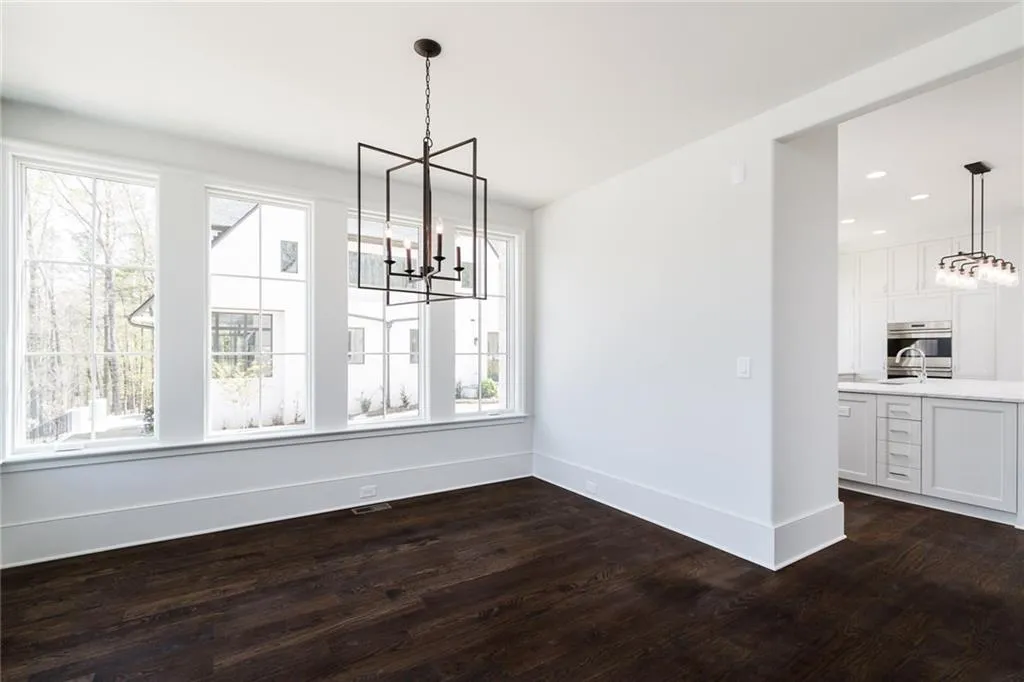 1845 Spalding Drive, Sandy Springs, Georgia 30350, 5 Bedrooms Bedrooms, ,6 BathroomsBathrooms,Residential,Sold,1845 Spalding Drive,6093410