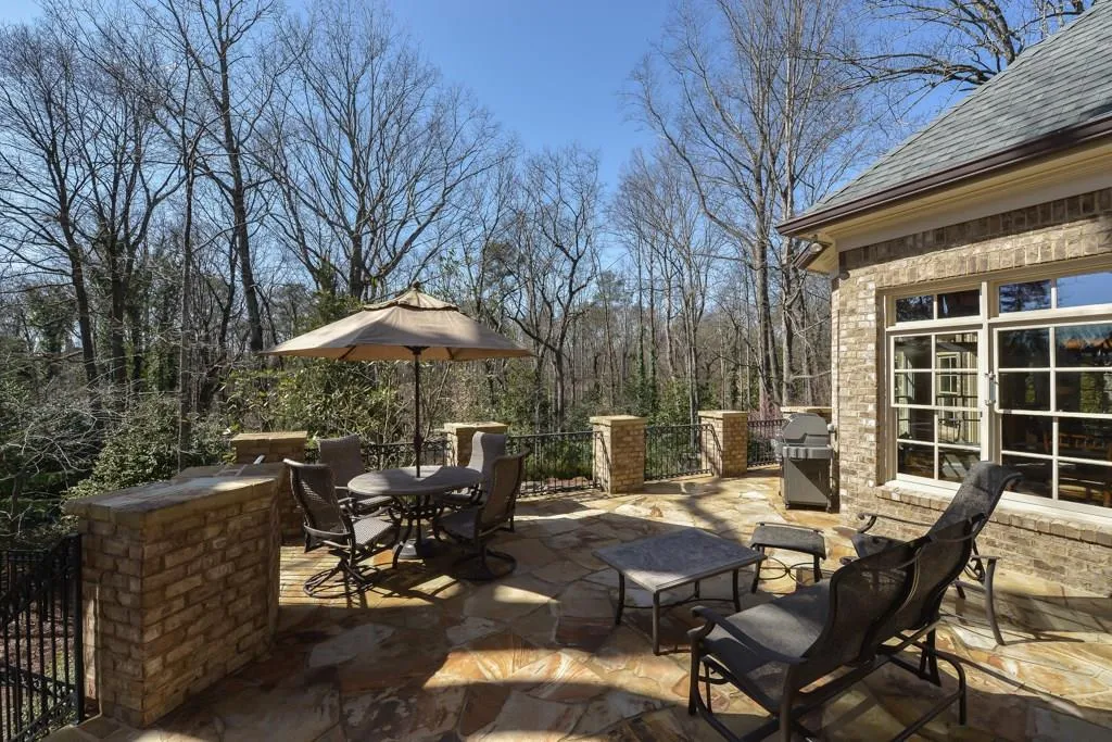 5470 Mount Vernon Parkway, Atlanta, Georgia 30327, 6 Bedrooms Bedrooms, ,6 BathroomsBathrooms,Residential,Sold,5470 Mount Vernon Parkway,5679023
