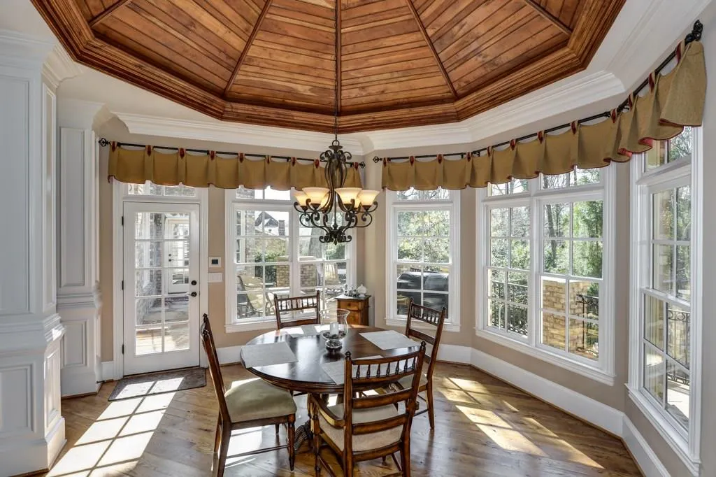5470 Mount Vernon Parkway, Atlanta, Georgia 30327, 6 Bedrooms Bedrooms, ,6 BathroomsBathrooms,Residential,Sold,5470 Mount Vernon Parkway,5679023