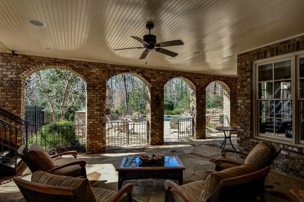 5470 Mount Vernon Parkway, Atlanta, Georgia 30327, 6 Bedrooms Bedrooms, ,6 BathroomsBathrooms,Residential,Sold,5470 Mount Vernon Parkway,5679023