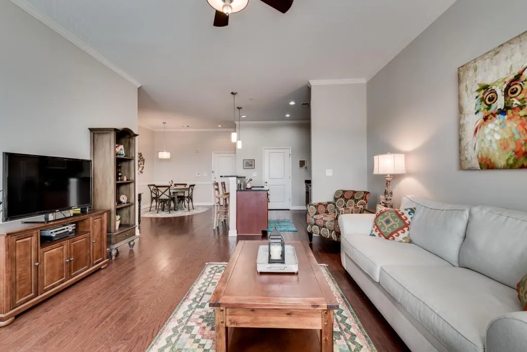 7265 Glisten Avenue Unit 131, Sandy Springs, Georgia 30328, 1 Bedroom Bedrooms, ,1 BathroomBathrooms,Residential,Sold,7265 Glisten Avenue Unit 131,6068305