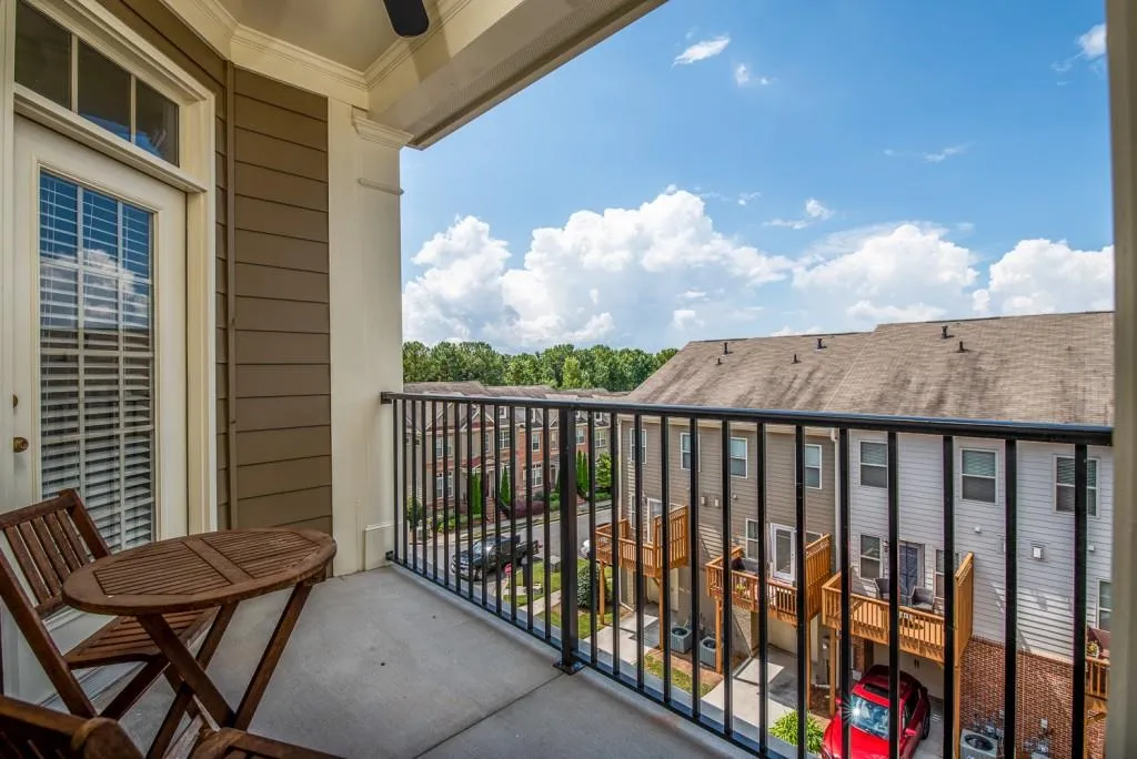 7265 Glisten Avenue Unit 131, Sandy Springs, Georgia 30328, 1 Bedroom Bedrooms, ,1 BathroomBathrooms,Residential,Sold,7265 Glisten Avenue Unit 131,6068305