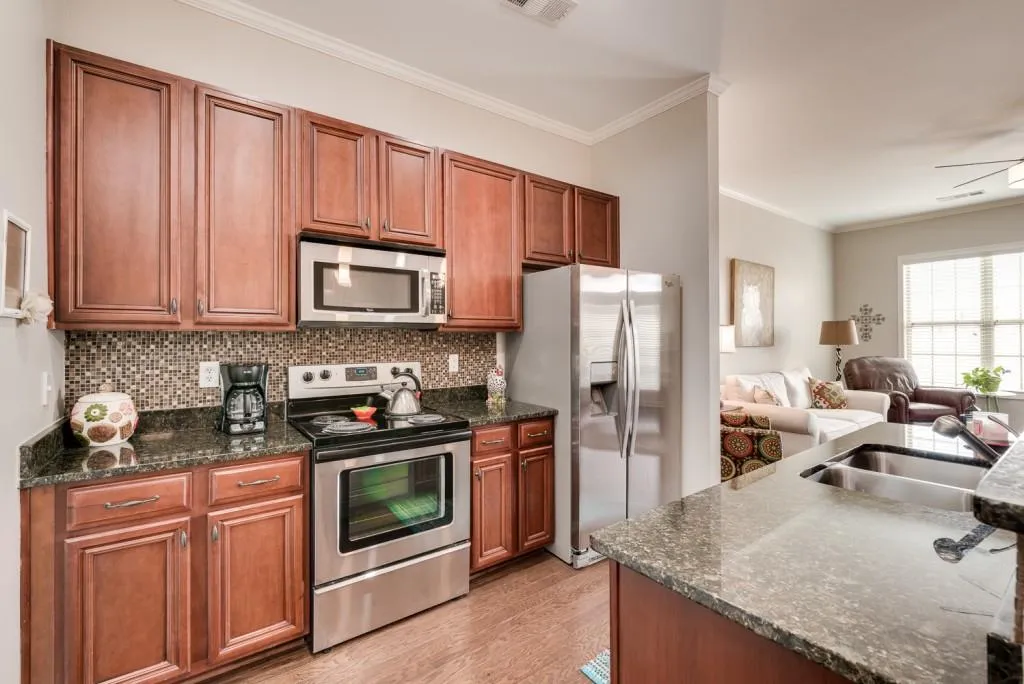 7265 Glisten Avenue Unit 131, Sandy Springs, Georgia 30328, 1 Bedroom Bedrooms, ,1 BathroomBathrooms,Residential,Sold,7265 Glisten Avenue Unit 131,6068305