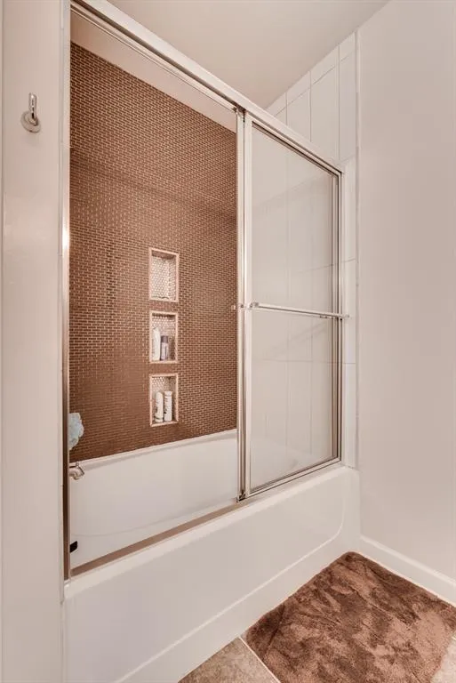 7265 Glisten Avenue Unit 131, Sandy Springs, Georgia 30328, 1 Bedroom Bedrooms, ,1 BathroomBathrooms,Residential,Sold,7265 Glisten Avenue Unit 131,6068305