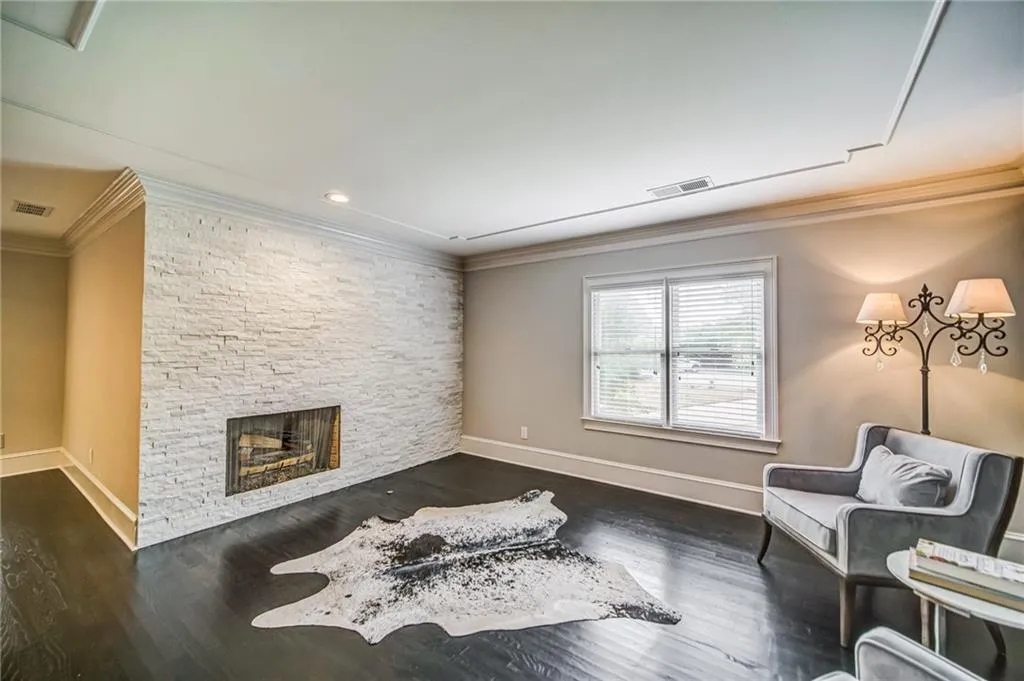 230 Gold Creek Court, Sandy Springs, Georgia 30350, 6 Bedrooms Bedrooms, ,5 BathroomsBathrooms,Residential,Sold,230 Gold Creek Court,6794527