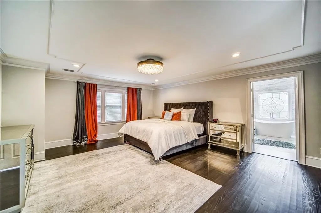 230 Gold Creek Court, Sandy Springs, Georgia 30350, 6 Bedrooms Bedrooms, ,5 BathroomsBathrooms,Residential,Sold,230 Gold Creek Court,6794527