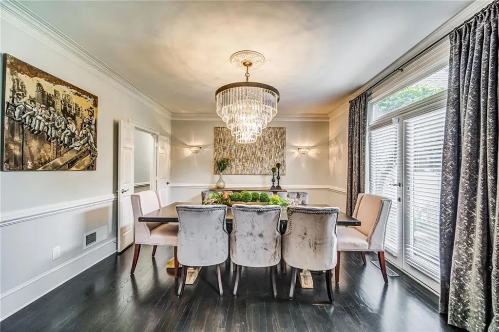 230 Gold Creek Court, Sandy Springs, Georgia 30350, 6 Bedrooms Bedrooms, ,5 BathroomsBathrooms,Residential,Sold,230 Gold Creek Court,6794527