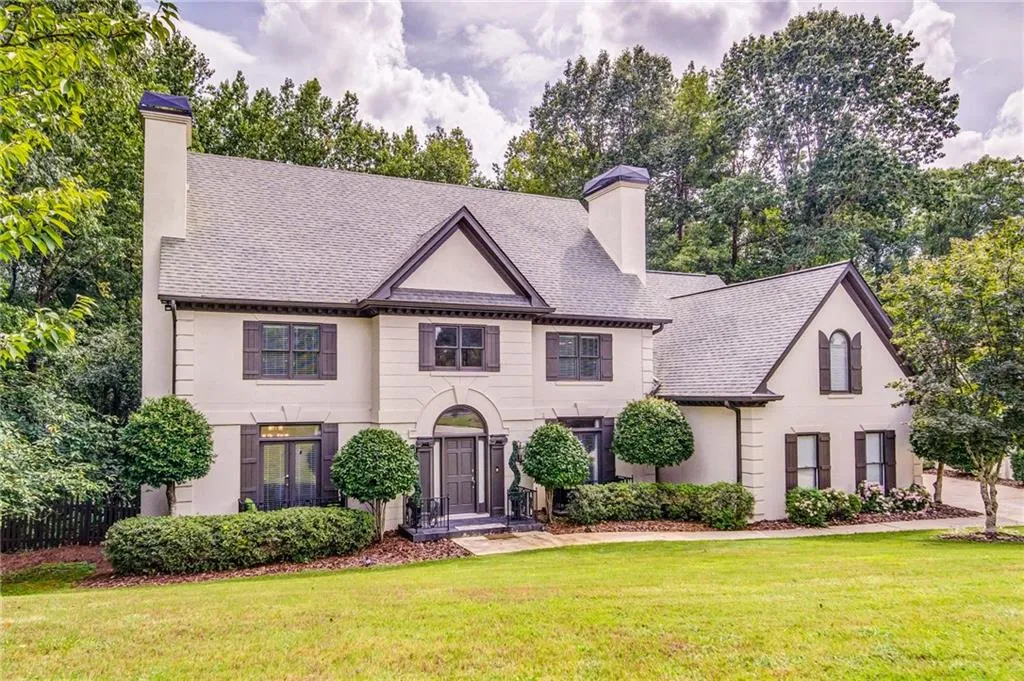 230 Gold Creek Court, Sandy Springs, Georgia 30350, 6 Bedrooms Bedrooms, ,5 BathroomsBathrooms,Residential,Sold,230 Gold Creek Court,6794527