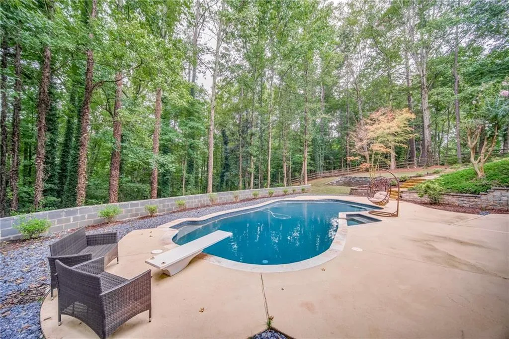 230 Gold Creek Court, Sandy Springs, Georgia 30350, 6 Bedrooms Bedrooms, ,5 BathroomsBathrooms,Residential,Sold,230 Gold Creek Court,6794527