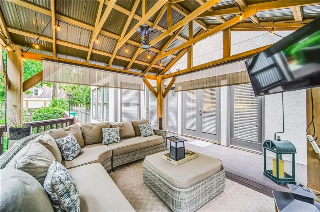 230 Gold Creek Court, Sandy Springs, Georgia 30350, 6 Bedrooms Bedrooms, ,5 BathroomsBathrooms,Residential,Sold,230 Gold Creek Court,6794527