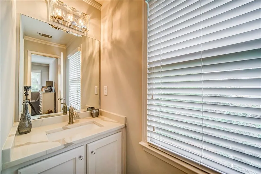 230 Gold Creek Court, Sandy Springs, Georgia 30350, 6 Bedrooms Bedrooms, ,5 BathroomsBathrooms,Residential,Sold,230 Gold Creek Court,6794527