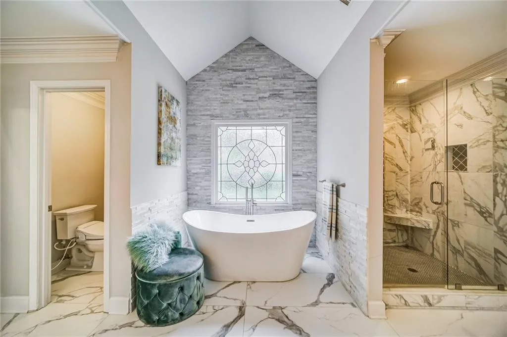 230 Gold Creek Court, Sandy Springs, Georgia 30350, 6 Bedrooms Bedrooms, ,5 BathroomsBathrooms,Residential,Sold,230 Gold Creek Court,6794527