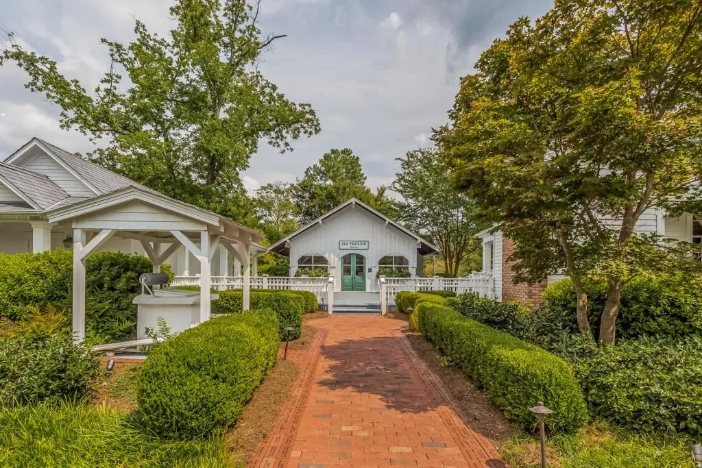 3446 Cochise Drive Se, Atlanta, Georgia 30339, 6 Bedrooms Bedrooms, 0 ,5 BathroomsBathrooms,Residential,For Sale,3446 Cochise Drive Se,7710524