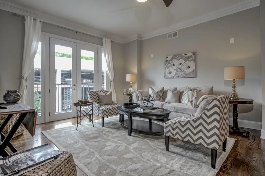 2255 Peachtree Road Ne Unit 329, Atlanta, Georgia 30309, 2 Bedrooms Bedrooms, ,2 BathroomsBathrooms,Residential,Sold,2255 Peachtree Road Ne Unit 329,5717533