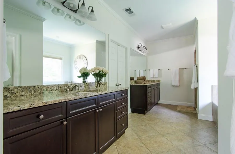 560 Cliftwood Court, Sandy Springs, Georgia 30328, 4 Bedrooms Bedrooms, ,4 BathroomsBathrooms,Residential,Sold,560 Cliftwood Court,5755703