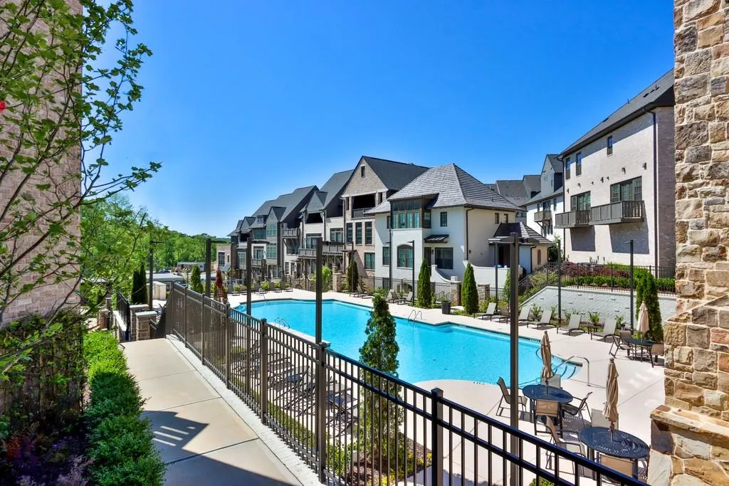 6676 Cadence Boulevard, Sandy Springs, Georgia 30328, 2 Bedrooms Bedrooms, ,2 BathroomsBathrooms,Residential,Sold,6676 Cadence Boulevard,6709370