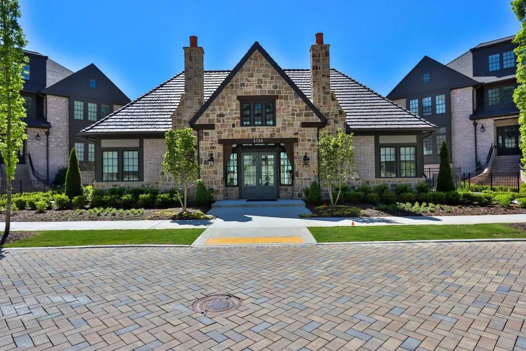 6676 Cadence Boulevard, Sandy Springs, Georgia 30328, 2 Bedrooms Bedrooms, ,2 BathroomsBathrooms,Residential,Sold,6676 Cadence Boulevard,6709370