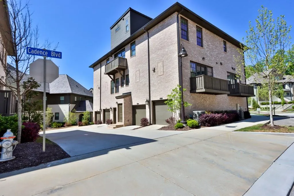 6676 Cadence Boulevard, Sandy Springs, Georgia 30328, 2 Bedrooms Bedrooms, ,2 BathroomsBathrooms,Residential,Sold,6676 Cadence Boulevard,6709370