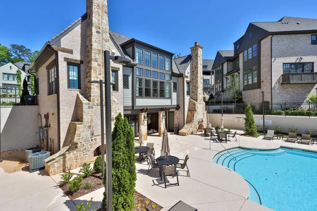 6676 Cadence Boulevard, Sandy Springs, Georgia 30328, 2 Bedrooms Bedrooms, ,2 BathroomsBathrooms,Residential,Sold,6676 Cadence Boulevard,6709370