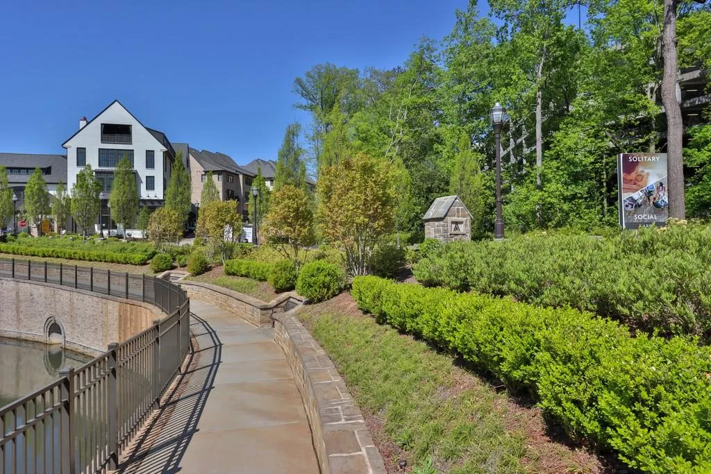 6676 Cadence Boulevard, Sandy Springs, Georgia 30328, 2 Bedrooms Bedrooms, ,2 BathroomsBathrooms,Residential,Sold,6676 Cadence Boulevard,6709370