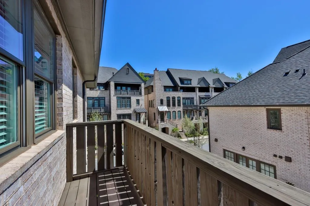 6676 Cadence Boulevard, Sandy Springs, Georgia 30328, 2 Bedrooms Bedrooms, ,2 BathroomsBathrooms,Residential,Sold,6676 Cadence Boulevard,6709370