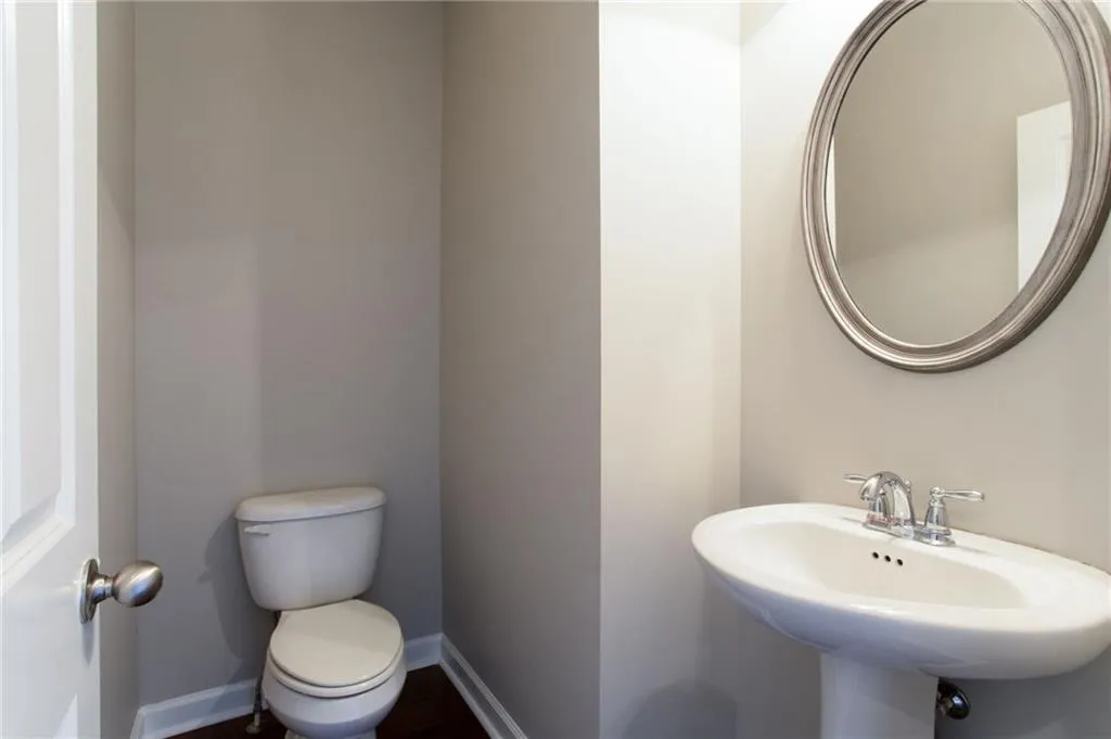 7225 Highland Bluff Unit 3, Sandy Springs, Georgia 30328, 3 Bedrooms Bedrooms, ,3 BathroomsBathrooms,Residential,Sold,7225 Highland Bluff Unit 3,5937657