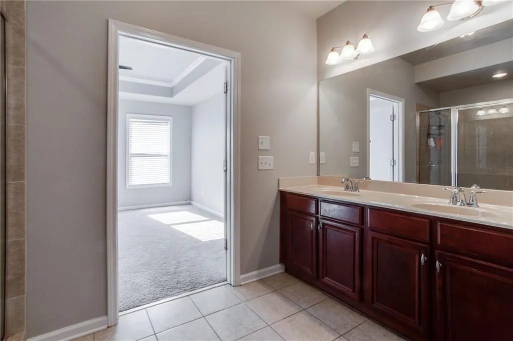 7225 Highland Bluff Unit 3, Sandy Springs, Georgia 30328, 3 Bedrooms Bedrooms, ,3 BathroomsBathrooms,Residential,Sold,7225 Highland Bluff Unit 3,5937657