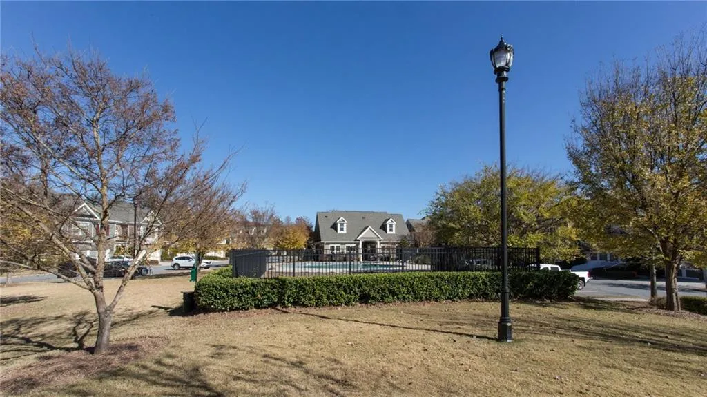 7225 Highland Bluff Unit 3, Sandy Springs, Georgia 30328, 3 Bedrooms Bedrooms, ,3 BathroomsBathrooms,Residential,Sold,7225 Highland Bluff Unit 3,5937657