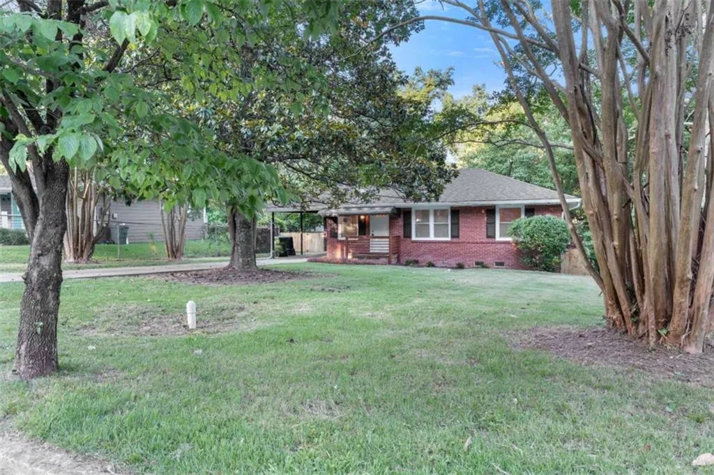 753 Commodore Drive, Atlanta, Georgia 30318, 3 Bedrooms Bedrooms, ,1 BathroomBathrooms,Residential,For Sale,753 Commodore Drive,7619436