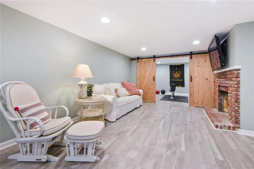 4855 Kitty Hawk Drive, Sandy Springs, Georgia 30342, 4 Bedrooms Bedrooms, ,3 BathroomsBathrooms,Residential,Sold,4855 Kitty Hawk Drive,6840606